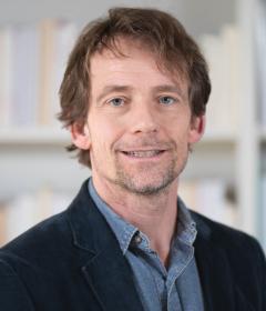 Prof. Dr.  Tim Engartner