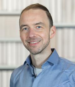 Prof. Dr.  Tobias Bernasconi