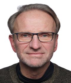 Dr.  Michael Schonnebeck 