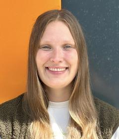  Lara Große Hellmann